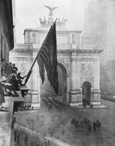 Yhdysvaltain 1. armeija Victory Archin läpi, Madison Square, New York, USA, 10. syyskuuta 1919 tekijältä Unbekannt