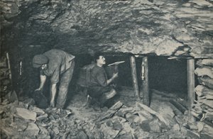 Unselfconscious Heroes Who Toil in Dangers Face, c1935 tekijältä Unbekannt