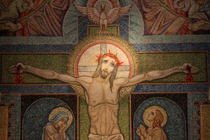 Vierailu basilikassa Antoine Molkenboer, Annecy, Ranska, ristiinnaulitsemisen mosaiikki tekijältä Unbekannt