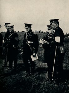 Kenraali Frenchin kanssa Army Maneuvresissa, 1912, 1945. tekijältä Unbekannt