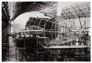 Zeppelin LZ 126 rakenteilla, Friedrichshafen, Saksa, 1924 1933 tekijältä Unbekannt