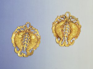 Kiinalaiset riipukset, 17 karaatin kullattu, Tang-dynastia, 618-907 jKr