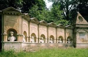 Stowe, William Kent (1684-1748), Temple of British Worthies, n. 1735, Buckinghamshire, Iso-Britannia tekijältä Unbekannt Unbekannt