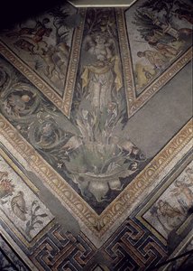 Syksyn allegorinen hahmo, yksityiskohta mosaiikkipäällysteestä, joka kuvaa vuodenaikoja ja metsästyskohtauksia, Constantinian-huvilasta Daphnessa, Roomassa, n. 325-330 jKr (marmori, kalkkikivi ja lasimosaiikki) tekijältä Unbekannt