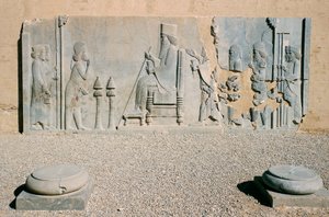 Darius Suuren Nowruzin yleisön bareljeef, Treasury, Persepolis (Unescon maailmanperintöluettelo tekijältä Benjamin Baud