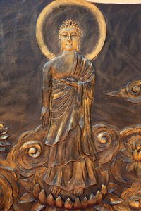 Chue Thien Long Go buddhalainen pagodi. Shakyamuni Buddha. Varada Mudra: Gaster of Charity. älä tapahdu Vietnam tekijältä Unbekannt