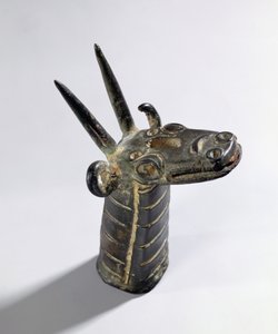 Lohikäärme, Mardukin jumalan symboli, myöhäisassyrialainen aika, noin 800-600 eKr. (pronssi) tekijältä Unbekannt