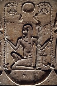 Egypti, Medamud, Montu-temppelin ovi, yksityiskohta 221-205 eaa. tekijältä Unbekannter Künstler