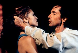 He eivät koskaan unohda, ohjaaja Christopher Frank tekijältä Unbekannt