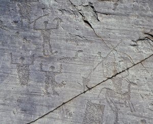 Italia, Lombardian alue, Valcamonica, Lähikuva kalliopiirroksia Naquanen kansallispuistossa tekijältä Benjamin Baud