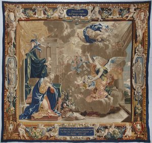 Neitsyen elämä: "Julistus"" Näemme Jumalan ja Pyhän Hengen kyyhkysen (Pyhä Henki) näyttämön yläpuolella - Pierre Damourin työpajassa Charles Poersonin (1609-1667) piirustuksista tehty villa- ja silkkikudos. tekijältä Unbekannt