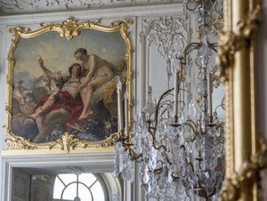 Mars ja Venus. Carle Van Loon (1705-1765) maalaus. Prinssin makuuhuone, Hotel de Soubise, Pariisi tekijältä Unbekannt