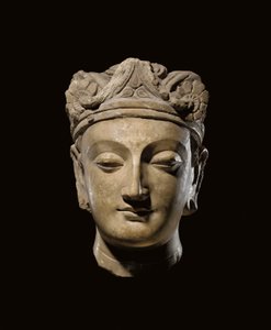 Monumentaalinen Gandharan Bodhisattvan pää, 2.-3. vuosisadalla tekijältä Unbekannt