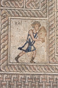 Mosaiikit Rooman agorassa (5. vuosisata jKr.), Delphi (??????), Peloponnesos, Kreikka (kuva) tekijältä Unknown