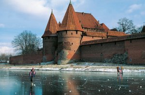 Puola, Pomerskie voivodikunta, Malbork, linna, goottilainen linnoitus, jonka rakennutti saksalaisuusjärjestö. tekijältä Benjamin Baud