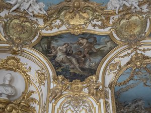 Zephyrin keräämä psyyke. Charles Joseph Natoiren (1700-1777) maalaus tekijältä Unbekannt