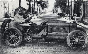 Racing, Grand Prix de France (ACF): Barrel ajaa Brasier-autoa Seine Inferior -radalla, 2. heinäkuuta tekijältä Unbekannt