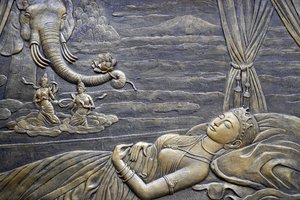 Tinh Xa Ngoc Chaun buddhalainen temppeli, Buddhan elämä, Siddhartha Gautama, Buddhan äiti Maya haaveilee valkoisen norsun tulosta kohtuun, Chau Doc, Vietnam, 2018 (kuva) tekijältä Unbekannt
