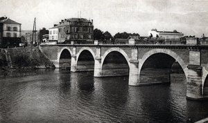 Näkymä Marnen sillalle Epernayssä, Marne - postikortti 1910 n. Yksityiskokoelma tekijältä Unbekannter Künstler