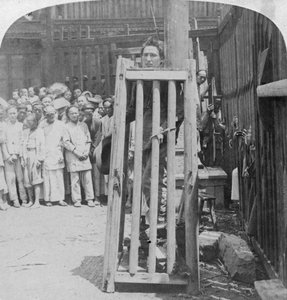 Yksi Kiinan kauheista kuolemantuomiomenetelmistä, Shanghai, Kiina, 1900