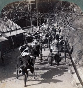 Ratsastus Daijingu-temppeliin shinto-aurinkojumalattaren palvontafestivaalille, Yokohama, Japani, 1904. tekijältä Underwood and Underwood