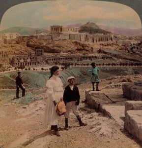 Ateenan akropolis, Lycabettus ja kuninkaallinen palatsi, Philopappos-monumentista, 1907. Taiteilijat: Elmer Underwood, Bert Elias Underwood. tekijältä Underwood and Underwood