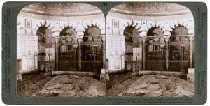 Pyhä kallio, jossa Temple Alter seisoi, Moriah-vuori, Jerusalem, Palestiina, 1900. tekijältä Underwood and Underwood