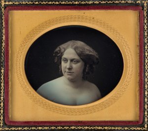 Naisen muotokuva