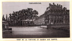 Fontainebleaun suihkulähteen ja Bassin des karppien tuomioistuin (Seine ja Marne, Ile-de-Francen alue, Ranska). 1800-luvun lopun kromolitografia. tekijältä Unknown artist