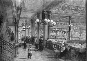"Bon marche" -myymälöiden laajennukset: Uusi galleria, joka johtaa Buffetille. Pariisi 1880. tekijältä Unknown artist