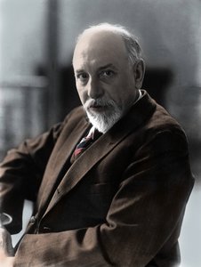 Italialaisen kirjailijan Luigi Pirandellon muotokuvia noin vuonna 1920. tekijältä Unknown Artist