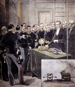 Guglielmo Marconi esitteli langattoman lennätin (TSF) laivastoministeriön konferenssissa vuonna 1897. tekijältä Unknown artist