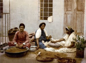 Talonpojat muovaavat vehnää Jerusalemissa. Photochrome sd. 1890-1900 välillä. tekijältä Unknown artist