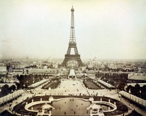 Näkymä vuoden 1889 yleisnäyttelystä Pariisissa ja Eiffel-tornista. tekijältä Unknown artist