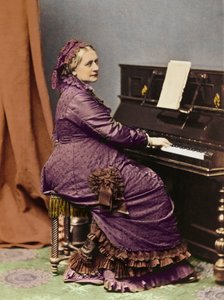 Clara Schumann (1819 -1896), saksalainen pianisti ja säveltäjä, pianon ääressä - Clara Schumannin (1819-1896), saksalaisen pianistin ja säveltäjän muotokuva, Robert Schumannin vaimo. tekijältä Unknown photographer