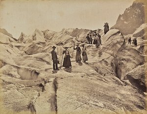Retkeilijöitä "Mer de Glace" -jäällä Mont Blancilla, Chamonix, Ranska. tekijältä Unknown photographer