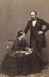 Muotokuva Englannin kuningatar Victoriasta ja prinssi Albert Saksi-Coburg-Götan prinssipuolisosta tekijältä Unknown photographer