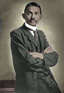 Muotokuva poliittisesta johtajasta Mohandas Karamchand Gandhista (1869-1948), joka tunnetaan nimellä Mahatma, Intian poliittinen ja henkinen johtaja tekijältä Unknown photographer