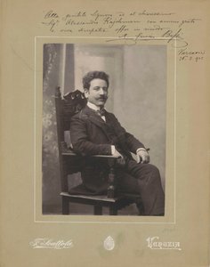 Urkuri ja säveltäjä Marco Enrico Bossin muotokuva 1861-1925 n. 1900. tekijältä Venezia . Photo studio Francesco Scattola