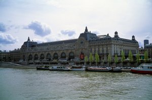 Ulkonäkymä Pariisin museo d