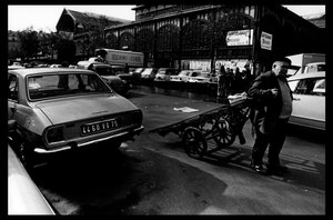 Les halles de Paris juuri ennen purkua elokuussa 1971 (m/v kuva)