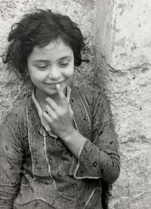 Lapsen muotokuva Egeanmeren risteily - Zara, Ateena, Rodos ja Tripoli -albumista, toukokuu 1934 (s/w-kuva). tekijältä Vincenzo Balocchi
