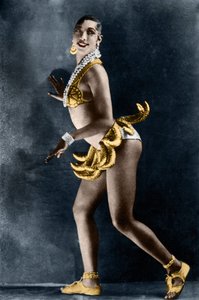 Josephine Baker (1906-1975) vuonna 1925 Revue Negressä Theater des Champs-Elysees