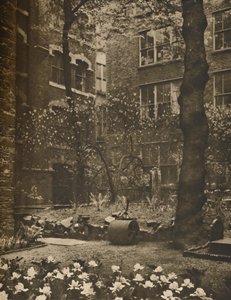 The Empty Churchyard of What Was All Hallows Staining, vuodelta 1935.
