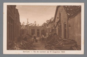 Borculo -- Hirmumyrskyn jälkeen 10. elokuuta 1925