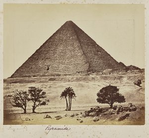 Pyramidi