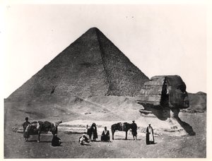 Sfinksi ja Khufun suuri pyramidi Gizassa, noin 1860