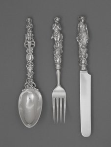 Lasten ruokailuvälinesarja (veitsi, haarukka ja lusikka), n. 1865-1874 (hopea) tekijältä William Bogert