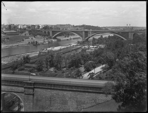 Washington Bridge, High Bridge ja Washington Heights katsottuna Bronxista, 19. heinäkuuta 1914 tekijältä William Davis Hassler