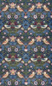 Mansikkavaras. Koristeellinen kangas. 1883 tekijältä William Morris